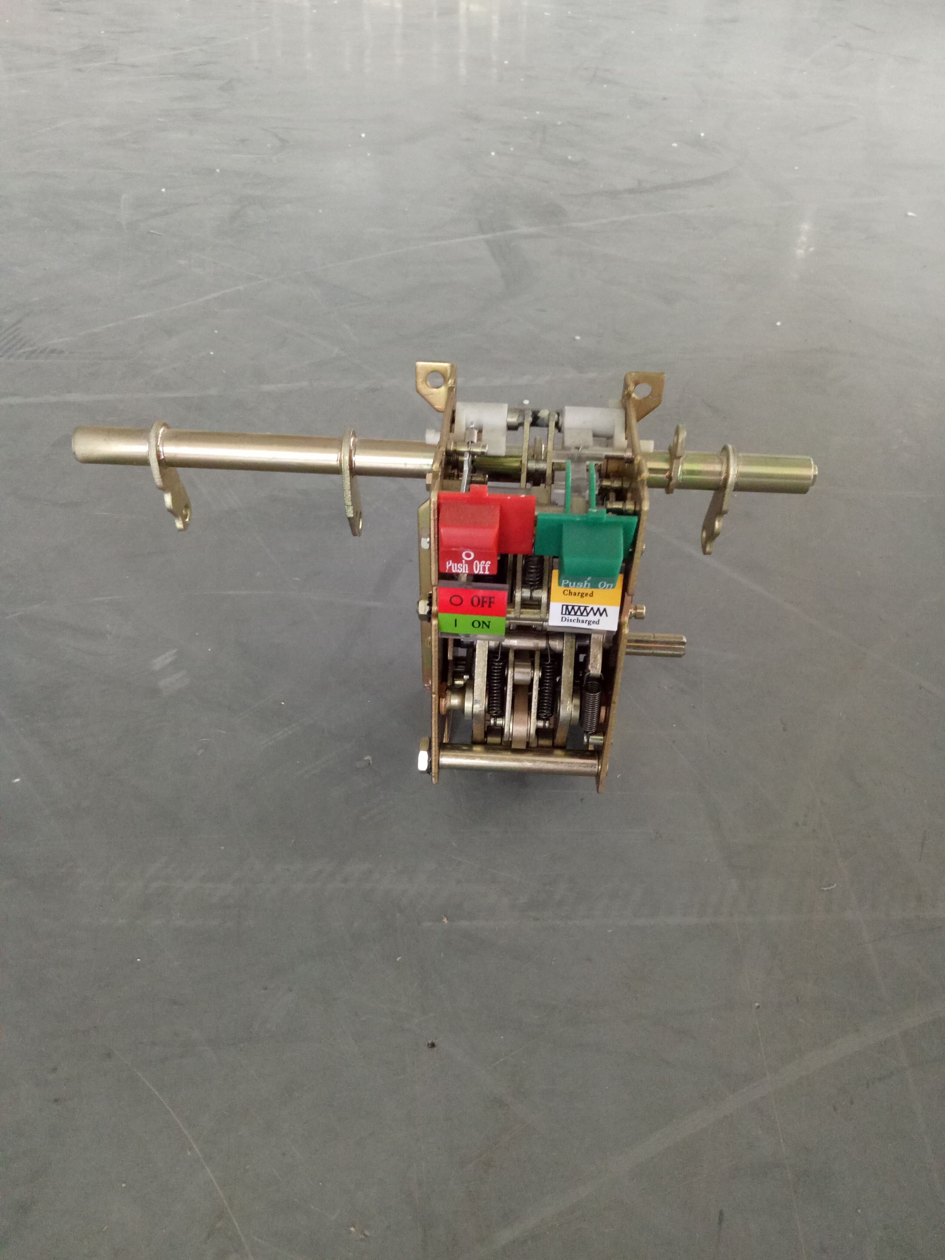 450操作機(jī)構(gòu)框一四級.jpg 450操作機(jī)構(gòu)框一四級.jpg